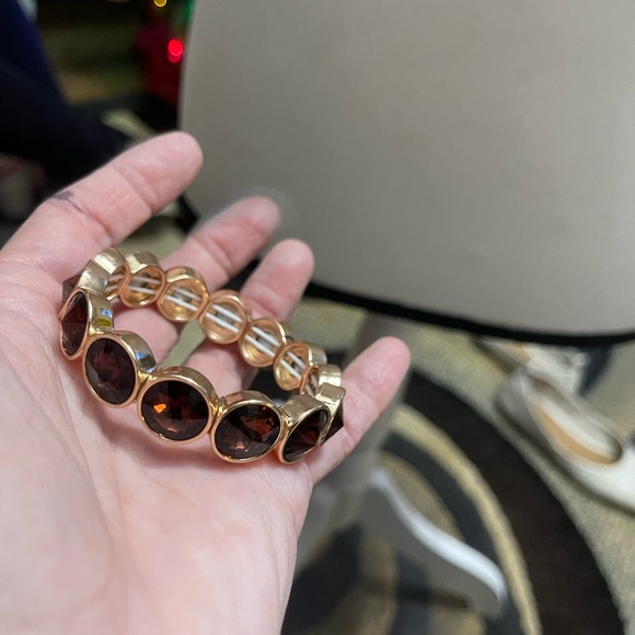 Garnet Stretch Bracelet - Picture 1 of 3